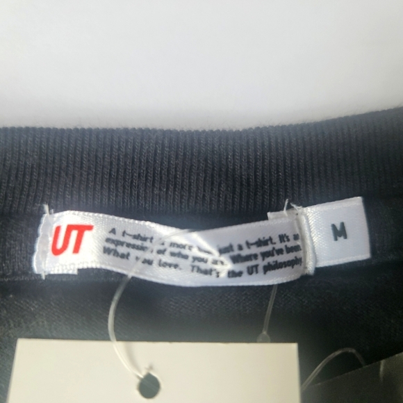 NWT Metal Gear Solid x Uniqlo UT Graphic T-shirt Tee Black Size Medium - Picture 9 of 12